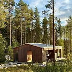 Ulvontaehti - Moderni Moekki Jaerven Rannalla *
