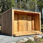 Villa Ulvontaehti - Moderni Moekki Jaerven Rannalla *