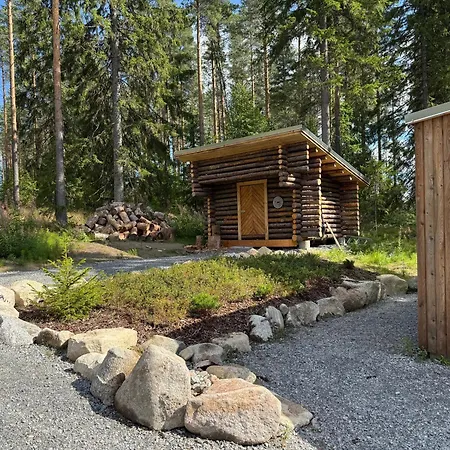 Ulvontaehti - Moderni Moekki Jaerven Rannalla *