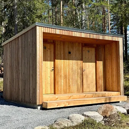 别墅 Ulvontaehti - Moderni Moekki Jaerven Rannalla *